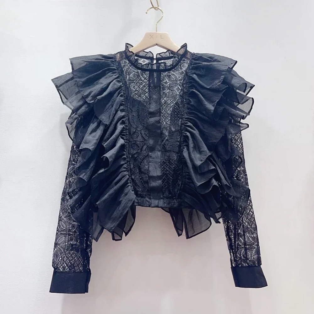 NWT - Layered ruffle and lace top